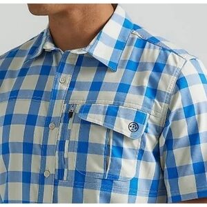 NEW Wrangler's Men ATG Alex Short Sleeve Button Down Shirt